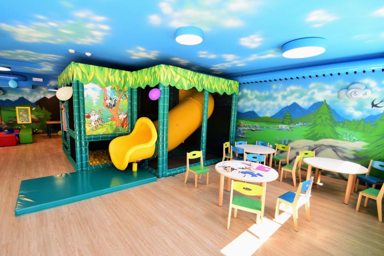 Hotel Shandranj 테세로 외부 사진