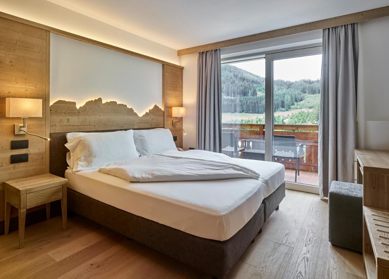 Hotel Shandranj 테세로 외부 사진