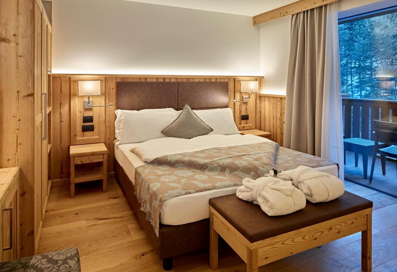 Hotel Shandranj 테세로 외부 사진