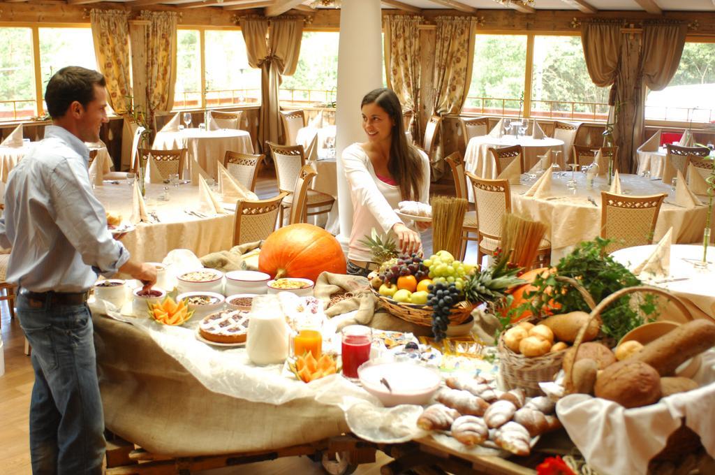 Hotel Shandranj 테세로 외부 사진