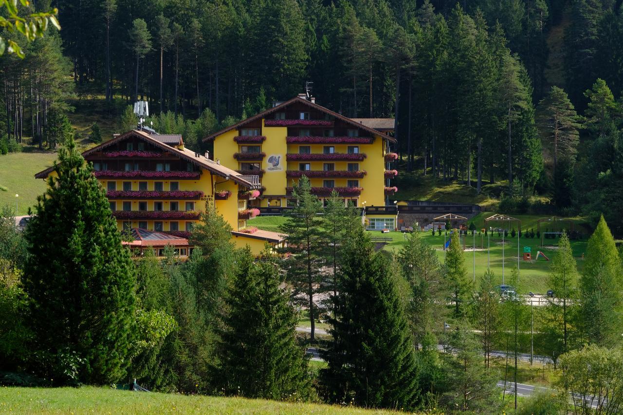 Hotel Shandranj 테세로 외부 사진