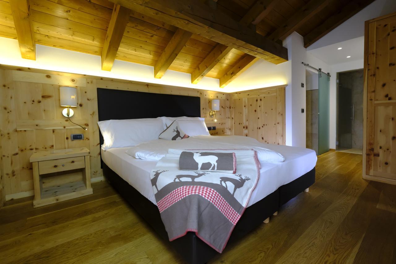Hotel Shandranj 테세로 외부 사진